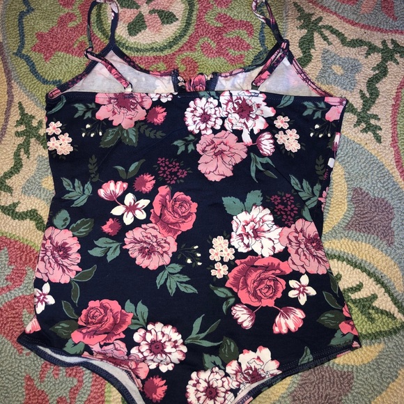 Garage bodysuit - Picture 3 of 4